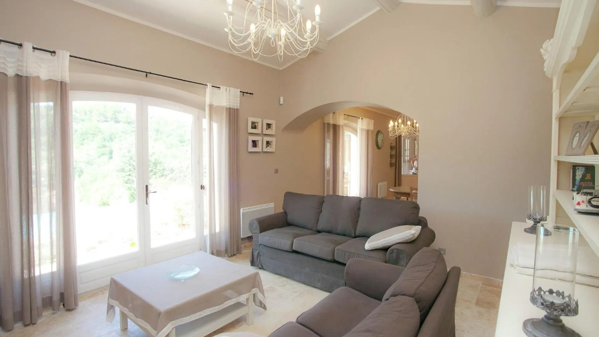 Luxury Villa In Provence With A Private Pool Martres-Tolosane